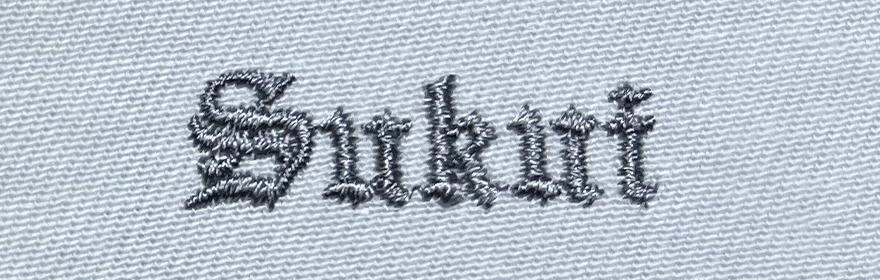 Old Englishの刺繍